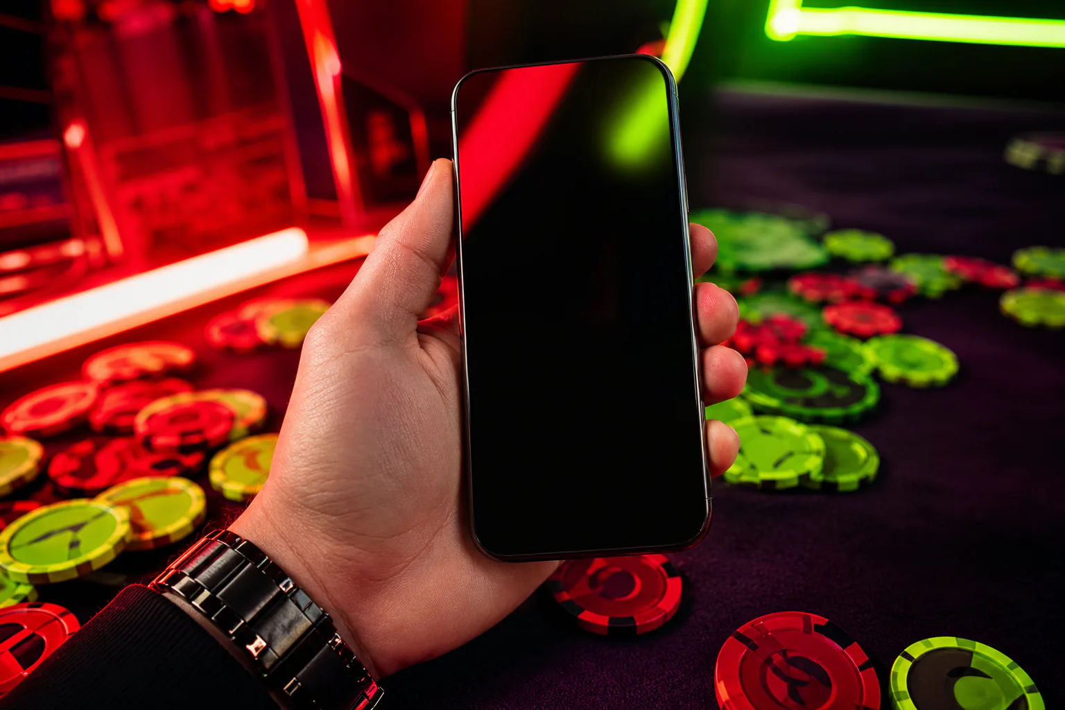 Pinco yüklə — Android APK və iOS (PWA), mobil kazino tətbiqi (AZN, 18+)